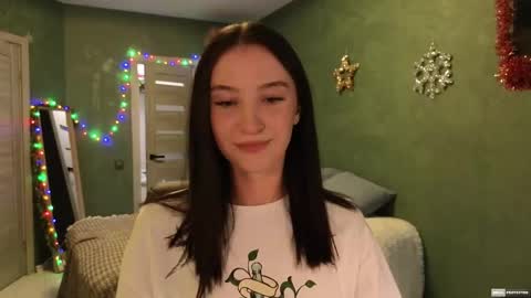 Alena online show from December 9, 2024, 8:55 am