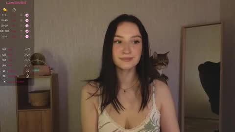 Snapshot of alena_navi chatting on May 30, 2026, 2:36 pm Alena online show from May 30, 2026, 2:36 pm