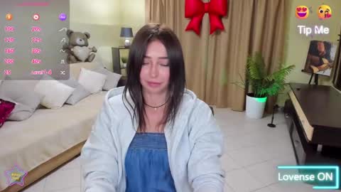 AlenaCoplan online show from April 20, 2026, 9:38 pm