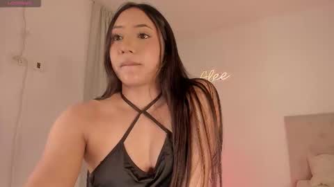 Snapshot of alesay_dreams chatting on March 19, 2026, 2:48 am Alesay online show from March 19, 2026, 2:48 am