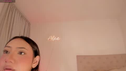 Snapshot of alesay_dreams chatting on March 23, 2026, 6:45 pm Alesay online show from March 23, 2026, 6:45 pm
