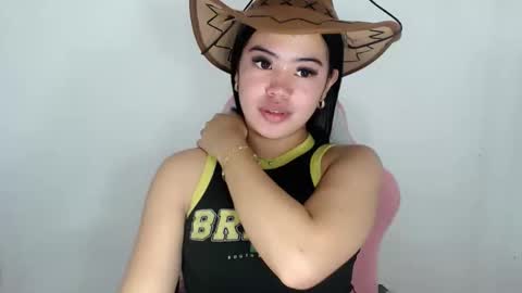 Snapshot of alesha_vibe_me chatting on June 8, 2026, 2:50 pm alesha_vibe_me online show from June 8, 2026, 2:50 pm