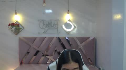 Snapshot of alesia_v chatting on May 31, 2026, 3:15 am Live 1000pm 600am COLOMBIAN HOUR online show from May 31, 2026, 3:15 am
