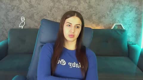 Snapshot of alesiadessmond chatting on May 18, 2026, 7:25 am alesiadessmond online show from May 18, 2026, 7:25 am