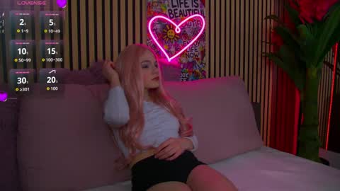 Snapshot of alesiaqueen chatting on February 22, 2026, 1:18 am alesiaqueen online show from February 22, 2026, 1:18 am