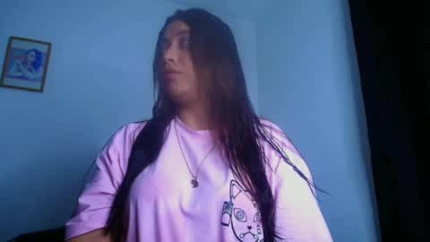 QUEEN OFF MILk  IM BACK  15 NOV online show from February 23, 2025, 2:51 am