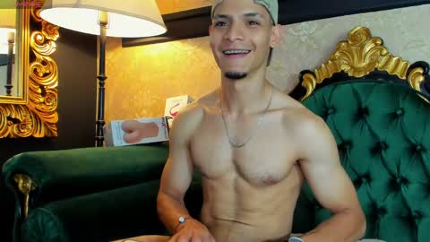 Snapshot of aless_king chatting on May 16, 2026, 12:40 am Alessandro King online show from May 16, 2026, 12:40 am