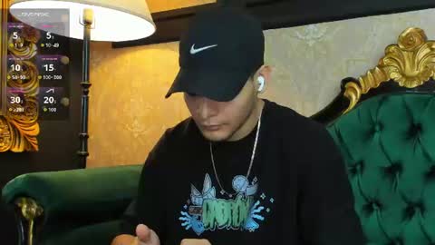 Snapshot of aless_king chatting on July 6, 2026, 10:34 pm Alessandro King online show from July 6, 2026, 10:34 pm