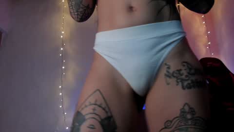 Snapshot of alessafrost_ chatting on December 24, 2024, 3:49 am Onlyfans Babykarma6 online show from December 24, 2024, 3:49 am