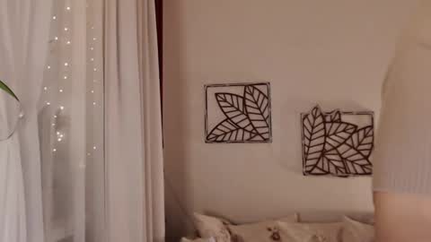 Snapshot of alessandra_foxy chatting on December 13, 2024, 6:16 pm Sandra online show from December 13, 2024, 6:16 pm