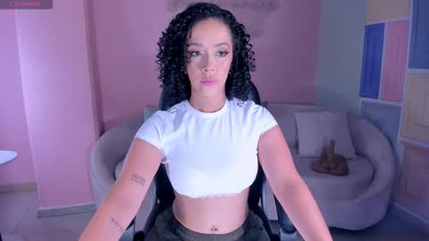 ALESSA ROMERO  online show from February 24, 2026, 7:01 pm