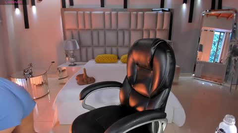 ALESSA ROMERO  online show from May 20, 2026, 8:26 pm