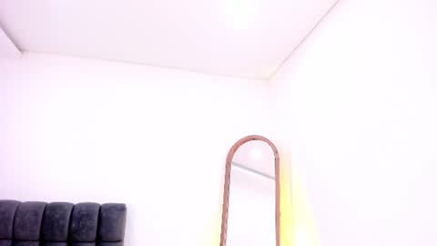 Snapshot of alessia12_ chatting on July 24, 2026, 8:40 pm Alessia online show from July 24, 2026, 8:40 pm