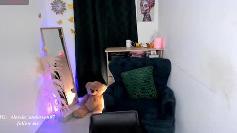 Snapshot of alessia_anderson07 chatting on January 25, 2025, 1:54 am Yy  online show from January 25, 2025, 1:54 am