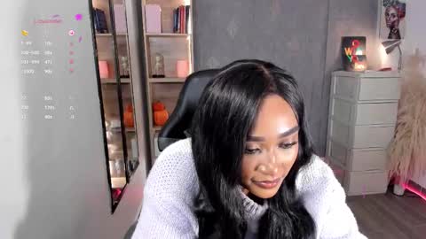 Snapshot of alessia_anderson07 chatting on October 24, 2025, 11:01 pm Yy  online show from October 24, 2025, 11:01 pm