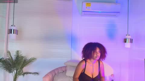 Alejandra  online show from November 21, 2025, 2:49 pm