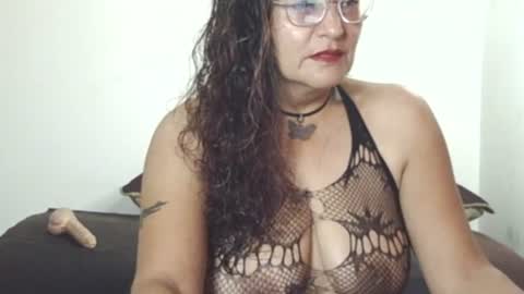 Snapshot of alessiabobs chatting on June 8, 2026, 11:05 pm Allesiaboobs online show from June 8, 2026, 11:05 pm