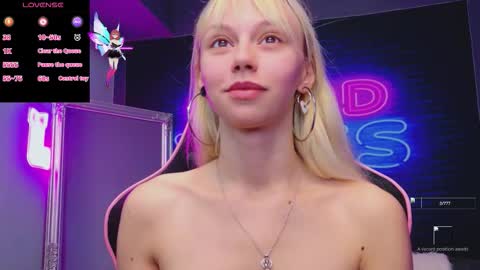 alessiacroft online show from October 8, 2025, 4:54 am