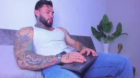 Snapshot of alessrose22 chatting on July 2, 2026, 9:43 pm Aless Rose online show from July 2, 2026, 9:43 pm