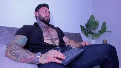Snapshot of alessrose22 chatting on July 8, 2026, 9:41 pm Aless Rose online show from July 8, 2026, 9:41 pm