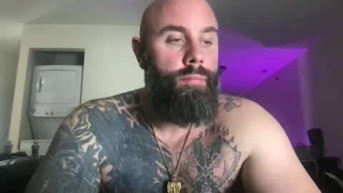 Snapshot of alesterwhite chatting on October 10, 2025, 8:19 pm alesterwhite online show from October 10, 2025, 8:19 pm