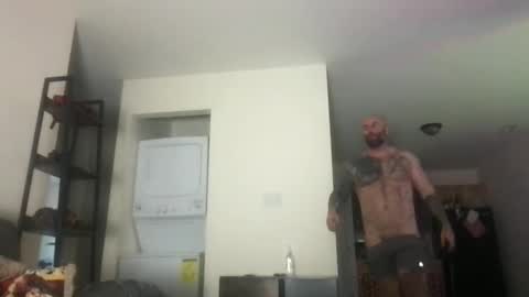 Snapshot of alesterwhite chatting on November 16, 2025, 2:11 pm alesterwhite online show from November 16, 2025, 2:11 pm