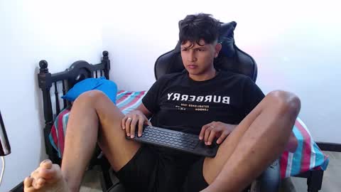 alex online show from November 20, 2025, 7:13 pm