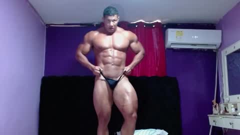 Snapshot of alex_bigcumvez chatting on May 31, 2026, 6:31 pm perseuz online show from May 31, 2026, 6:31 pm