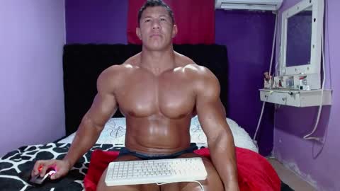 Snapshot of alex_bigcumvez chatting on June 8, 2026, 2:45 am perseuz online show from June 8, 2026, 2:45 am