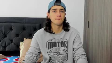 alex_connorr online show from January 10, 2025, 3:16 pm