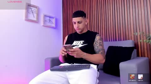 alex online show from April 11, 2026, 11:58 am