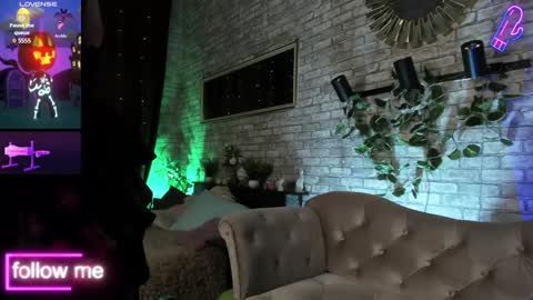 alex_howell online show from January 24, 2025, 11:56 pm