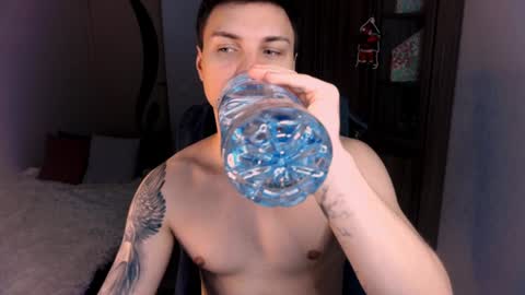 Snapshot of alex_milson chatting on December 20, 2024, 2:08 am alex_milson online show from December 20, 2024, 2:08 am
