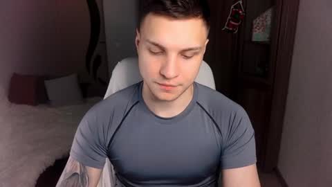 Snapshot of alex_milson chatting on December 28, 2024, 9:30 pm alex_milson online show from December 28, 2024, 9:30 pm