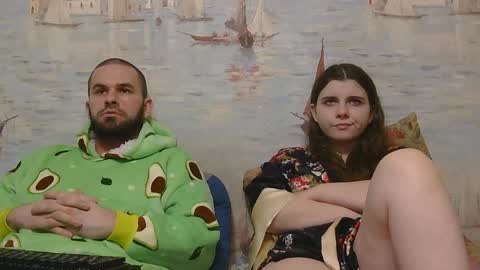 Alex and Sarah online show from April 11, 2026, 11:31 pm