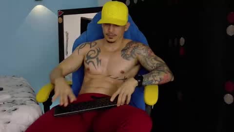 alex_sthorm online show from February 26, 2026, 3:27 am