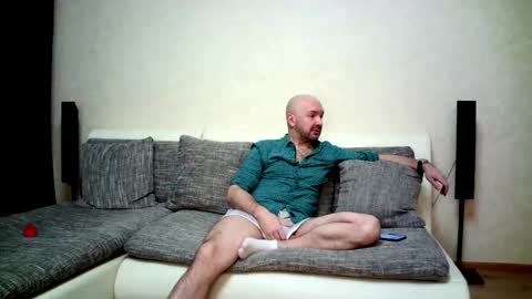 Snapshot of alex_tobey chatting on February 1, 2026, 6:12 am Alex and Tobey online show from February 1, 2026, 6:12 am