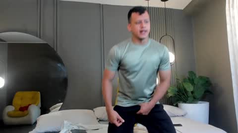 Alex Towers online show from January 2, 2025, 7:18 pm