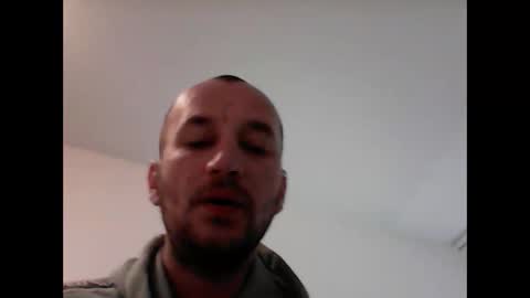 Snapshot of alex_vlad chatting on March 1, 2026, 6:21 pm Alexandru online show from March 1, 2026, 6:21 pm