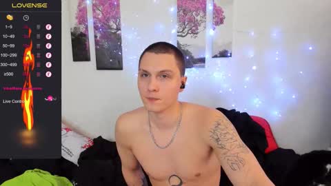 Snapshot of alex_wandhot chatting on February 3, 2026, 6:40 am Alex WandHot online show from February 3, 2026, 6:40 am