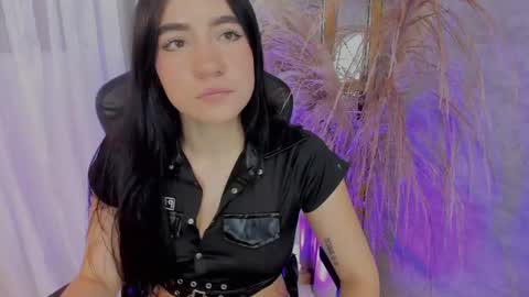 alexa_foxx27 online show from June 3, 2026, 8:14 pm