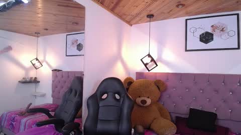 Snapshot of alexa_sax chatting on January 21, 2025, 9:15 pm alexa_sax online show from January 21, 2025, 9:15 pm