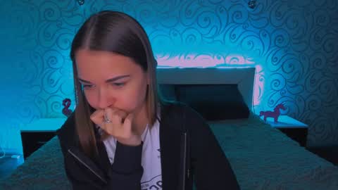 angel online show from December 19, 2024, 6:34 am