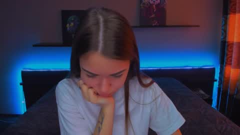 angel online show from March 11, 2025, 3:16 am