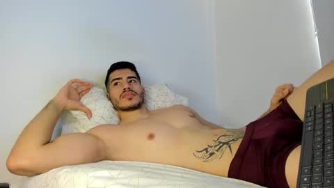 alexander__lips online show from November 18, 2025, 6:23 pm