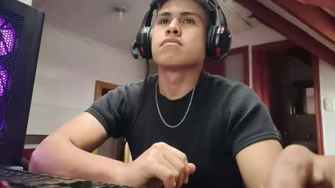 Snapshot of alexander_cd1 chatting on November 9, 2025, 8:40 pm ALEX CD online show from November 9, 2025, 8:40 pm