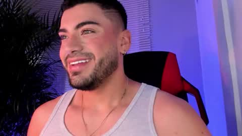 Alexander Diaz online show from October 8, 2025, 12:03 pm