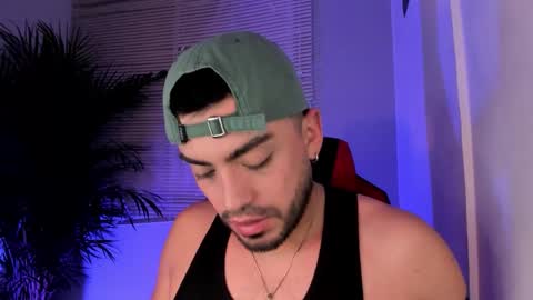 Alexander Diaz online show from October 19, 2025, 12:22 am