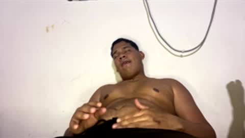 Snapshot of alexander_kross chatting on May 21, 2026, 3:24 am Alex kross online show from May 21, 2026, 3:24 am