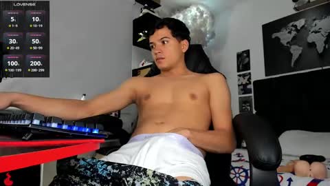 Snapshot of alexanderwalke chatting on December 1, 2024, 8:42 pm Alexander online show from December 1, 2024, 8:42 pm